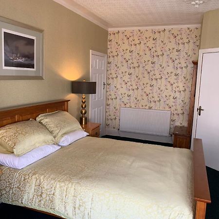 Heather Glen. Six Bedroom Home Near The Sea. Blackpool Eksteriør billede