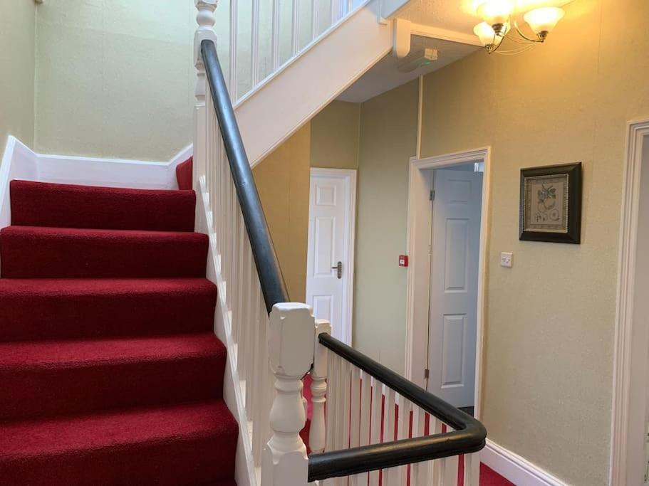 Heather Glen. Six Bedroom Home Near The Sea. Blackpool Eksteriør billede