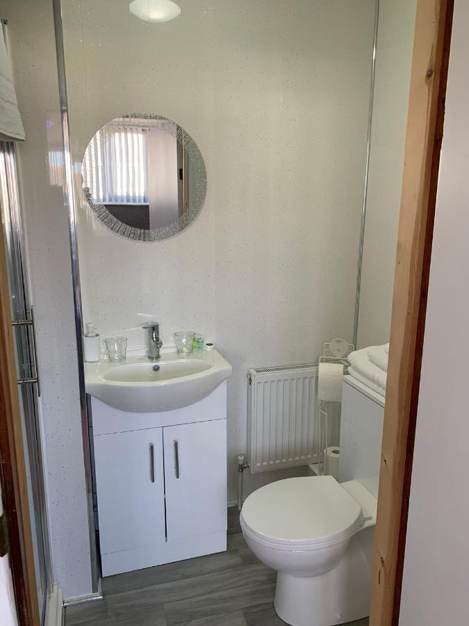 Heather Glen. Six Bedroom Home Near The Sea. Blackpool Eksteriør billede